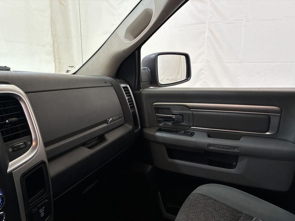 2018 RAM 1500 Big Horn Crew Cab 4x4 5'7' Box
