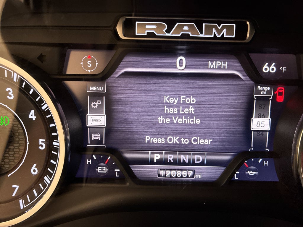 2022 RAM 1500 Big Horn Crew Cab 4x4 5'7' Box