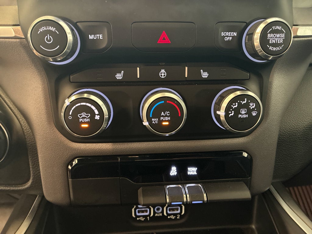2023 RAM 1500 Big Horn Crew Cab 4x4 5'7' Box