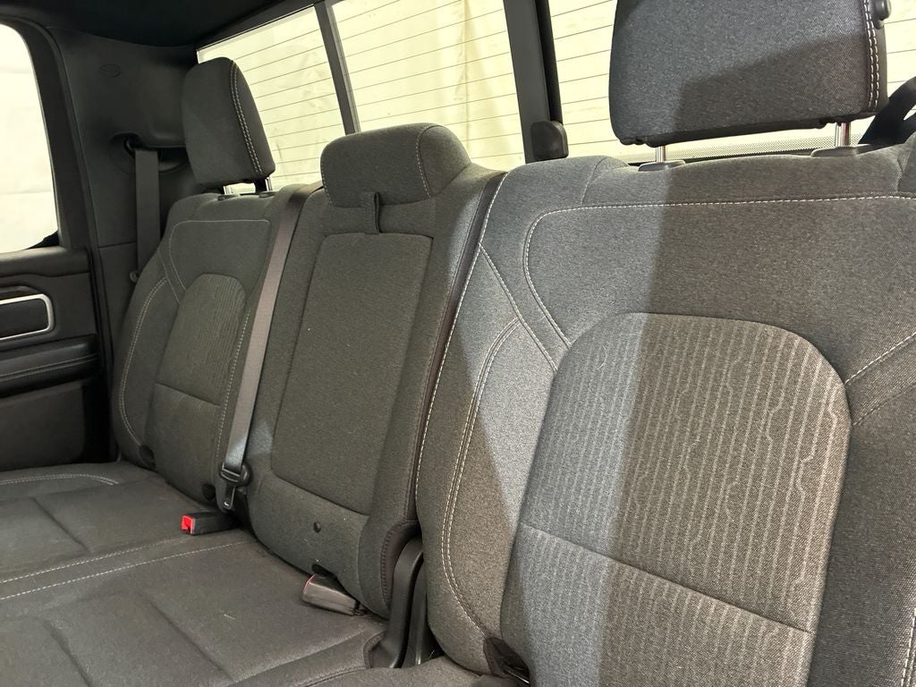 2020 RAM 1500 Big Horn Crew Cab 4x4 5'7' Box