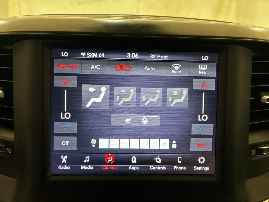 2020 RAM 1500 Big Horn Crew Cab 4x4 5'7' Box