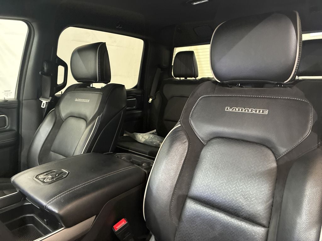 2023 RAM 1500 Laramie Crew Cab 4x4 5'7' Box