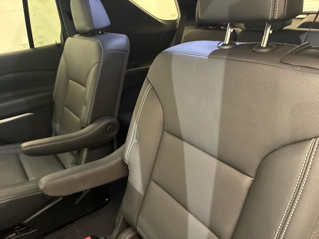 2024 Chevrolet Traverse FWD LT
