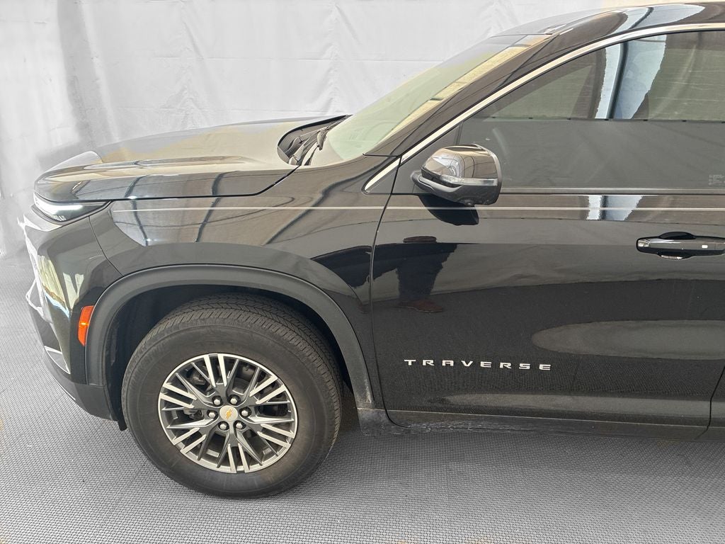 2024 Chevrolet Traverse FWD LT
