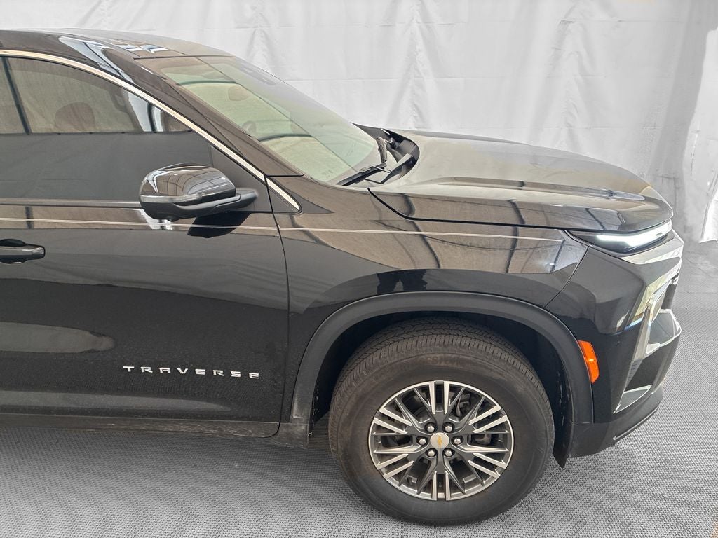 2024 Chevrolet Traverse FWD LT