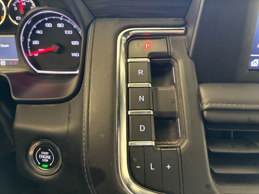 2023 Chevrolet Suburban 4WD LS