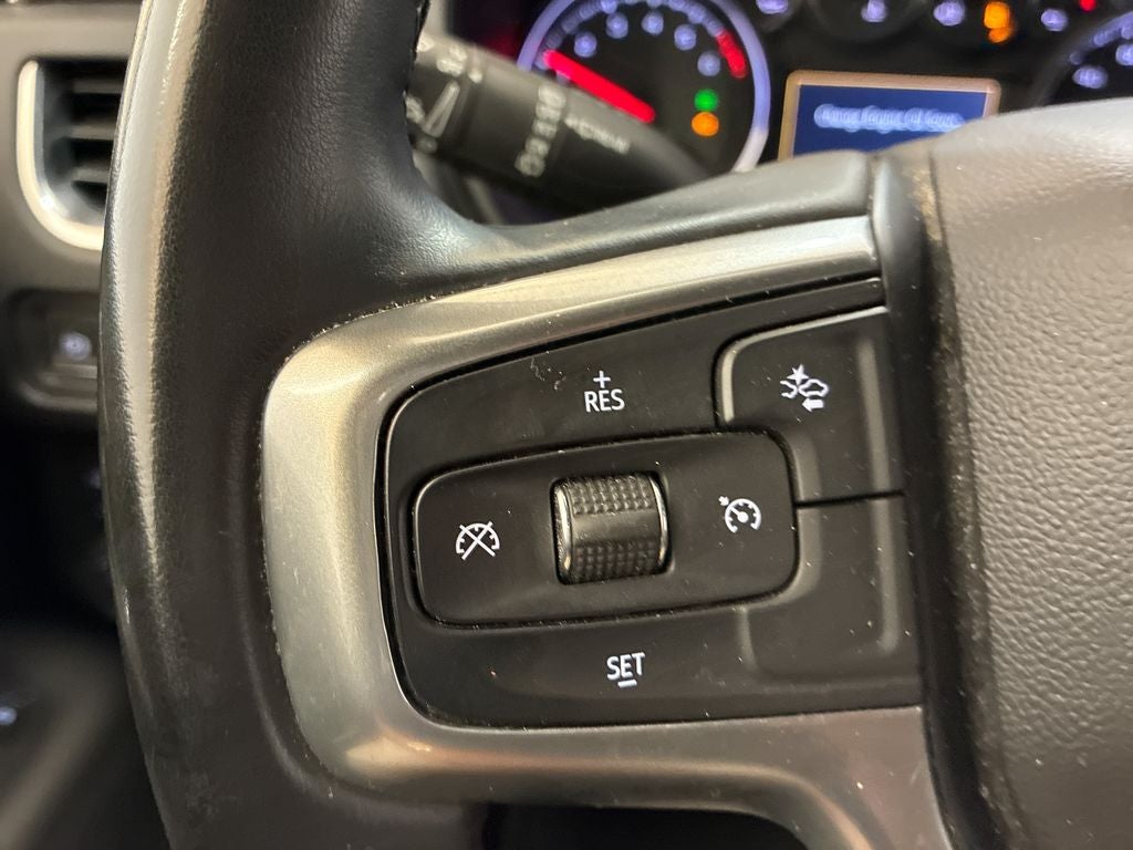 2023 Chevrolet Suburban 4WD LS