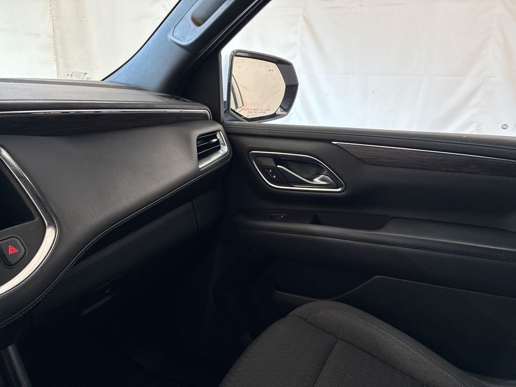 2023 Chevrolet Suburban 4WD LS