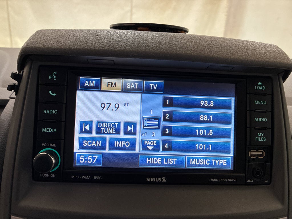 2010 Chrysler Town & Country Limited