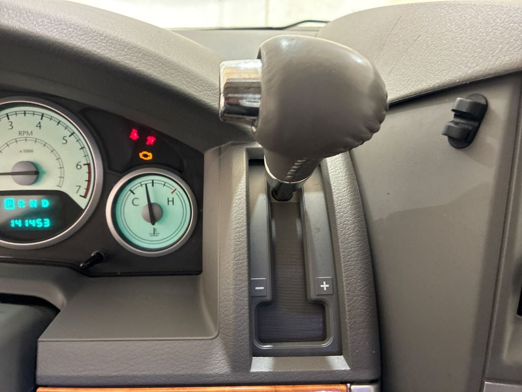 2010 Chrysler Town & Country Limited