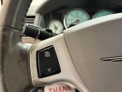 2010 Chrysler Town & Country Limited