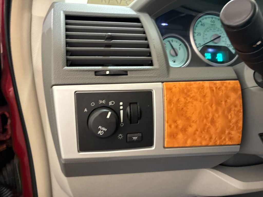 2010 Chrysler Town & Country Limited