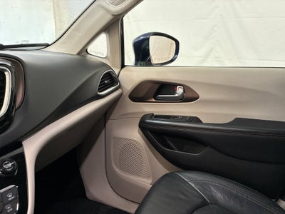 2019 Chrysler Pacifica Touring L Plus