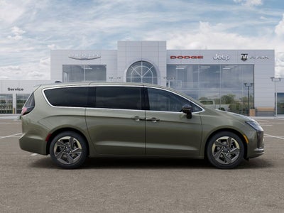 2027 Chrysler Pacifica PACIFICA LIMITED