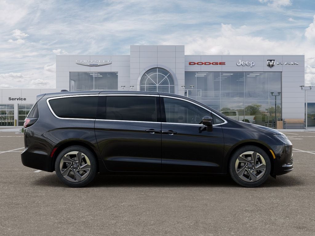 2027 Chrysler Pacifica PACIFICA LIMITED