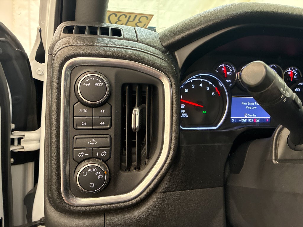 2021 Chevrolet Silverado 1500 4WD Crew Cab Standard Bed LT