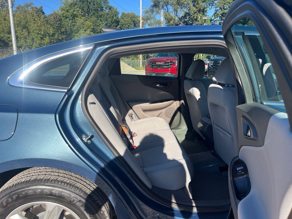 2024 Chevrolet Malibu LS