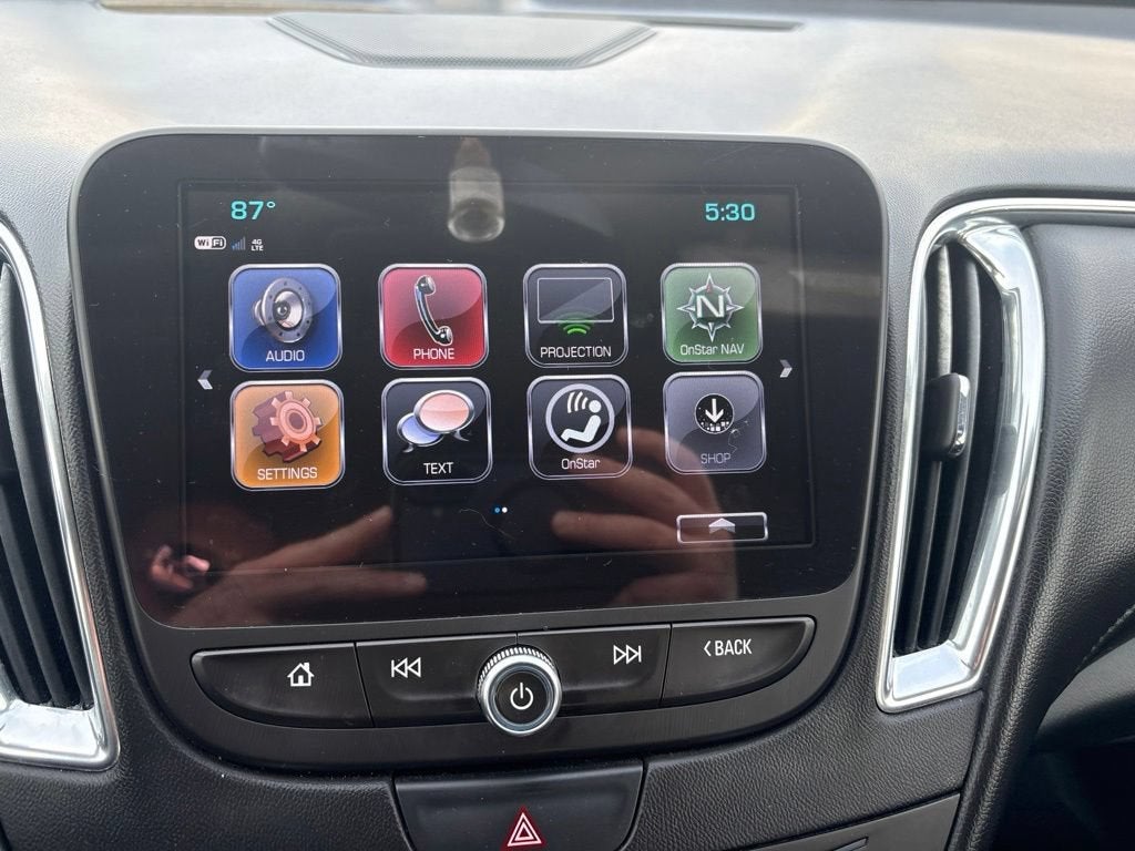 2017 Chevrolet Malibu LT