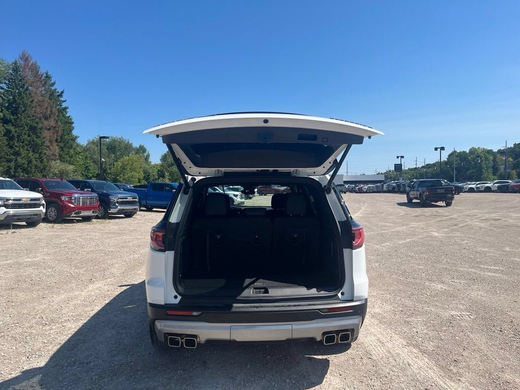 2024 GMC Acadia Elevation