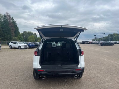 2024 GMC Acadia AT4