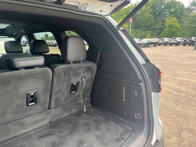 2024 GMC Acadia AT4