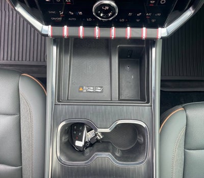 2024 GMC Acadia AT4