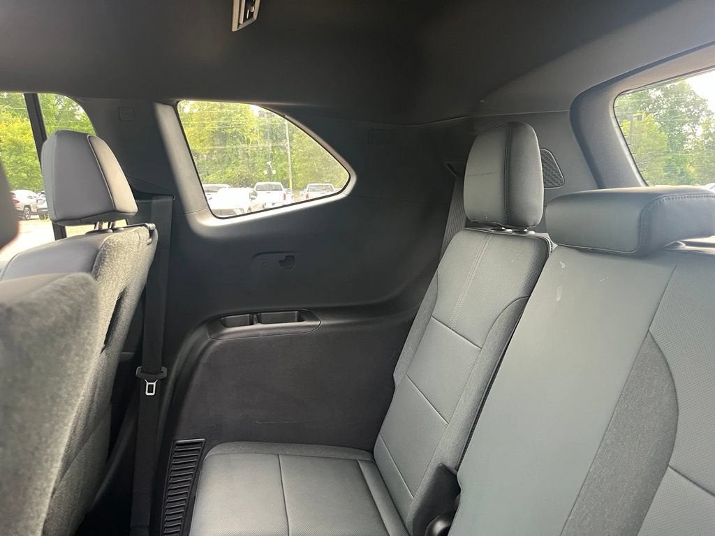 2024 GMC Acadia AT4