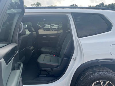 2024 GMC Acadia AT4
