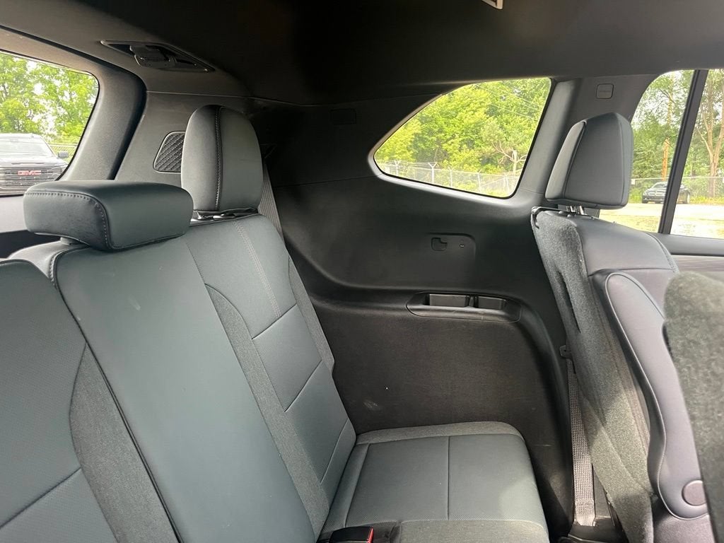 2024 GMC Acadia AT4