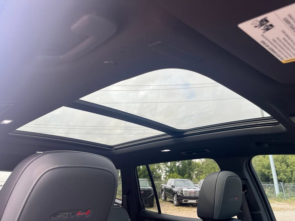 2024 GMC Acadia AT4