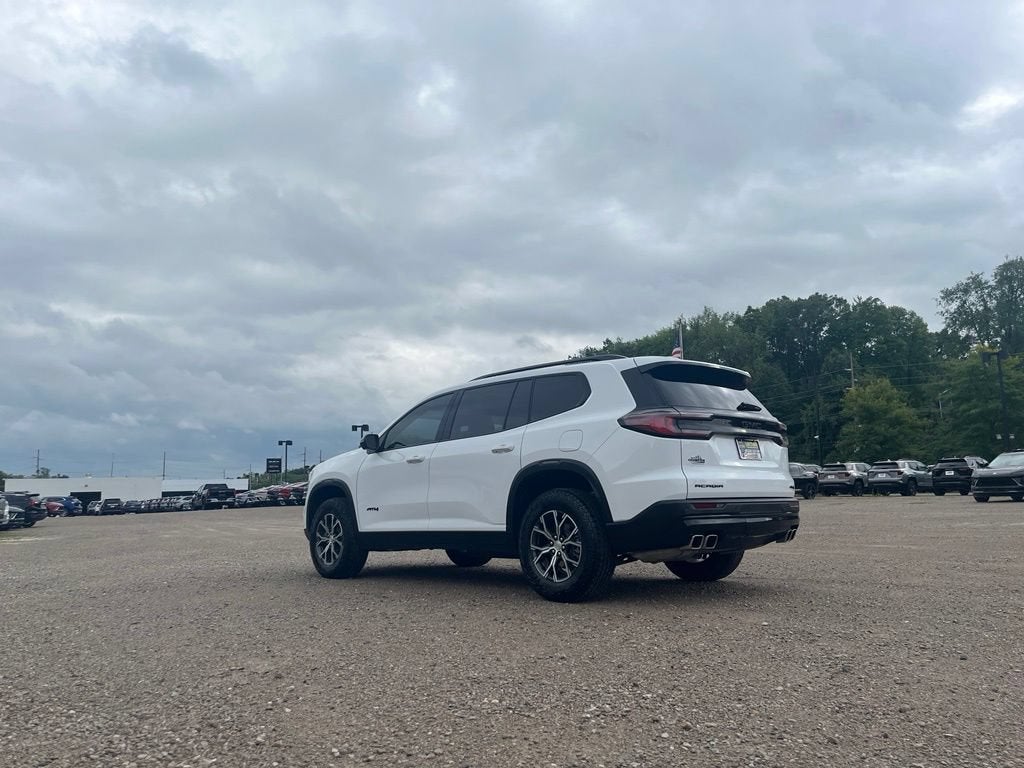 2024 GMC Acadia AT4