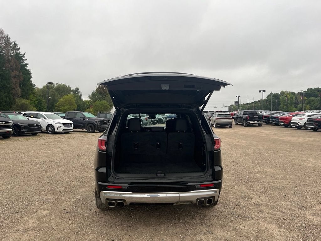 2024 GMC Acadia Denali
