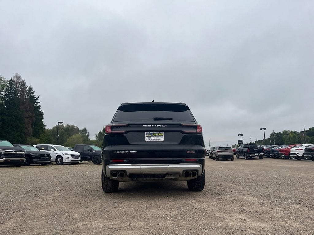 2024 GMC Acadia Denali