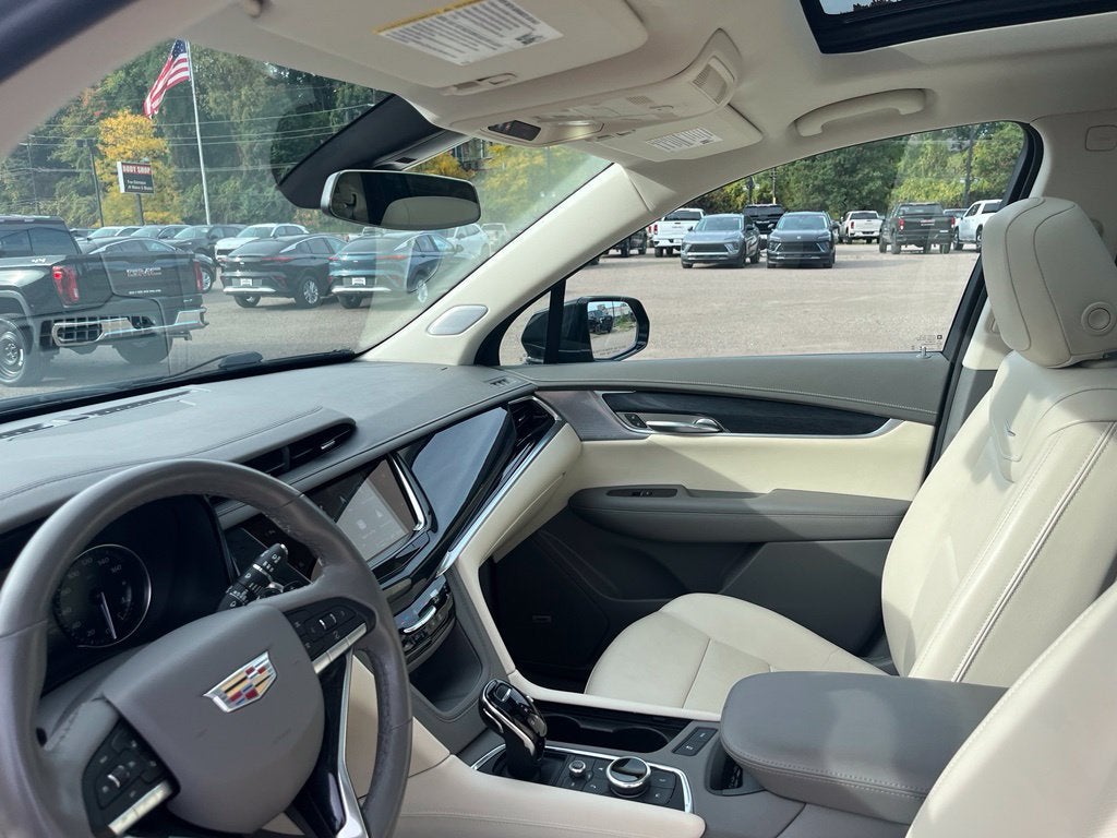 2025 Cadillac XT6 Premium Luxury