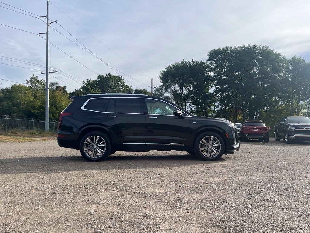 2025 Cadillac XT6 Premium Luxury