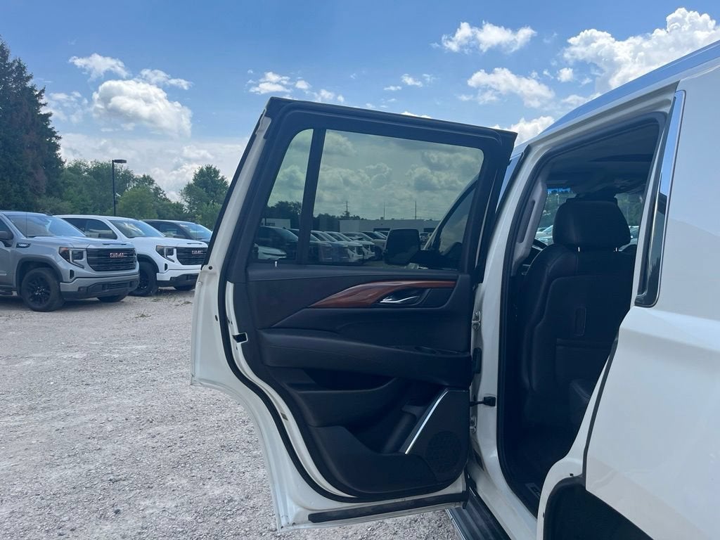 2015 Cadillac Escalade Luxury