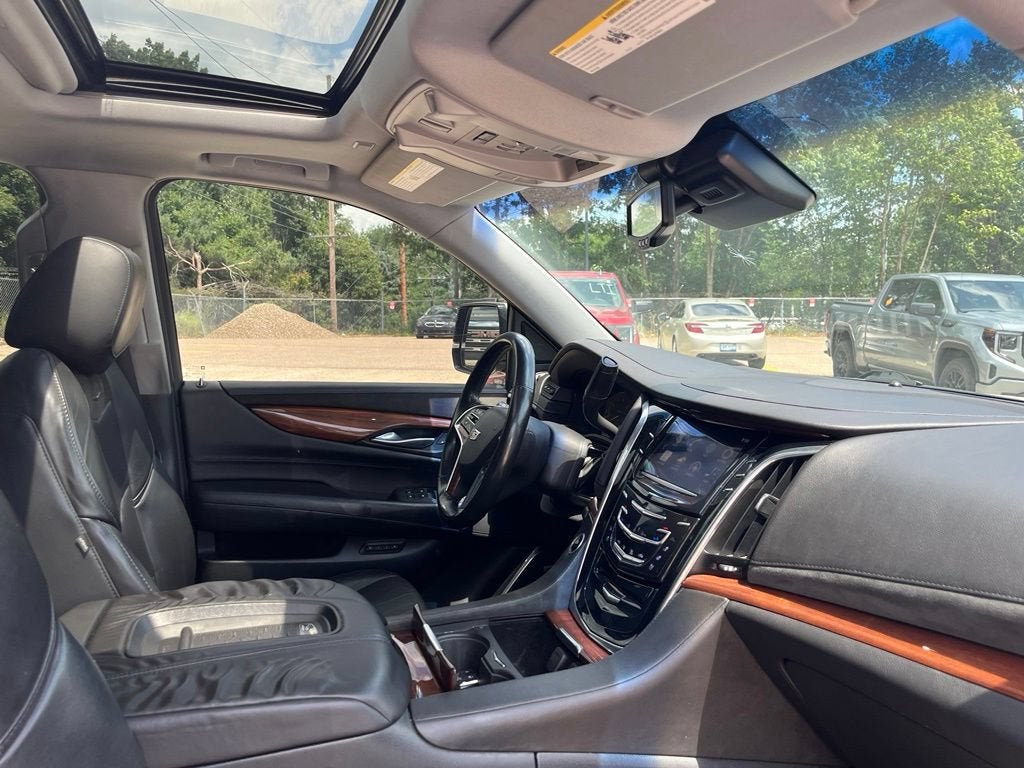 2015 Cadillac Escalade Luxury