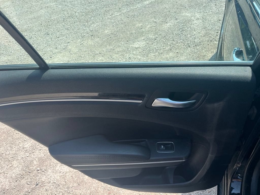 2014 Chrysler 300 300C
