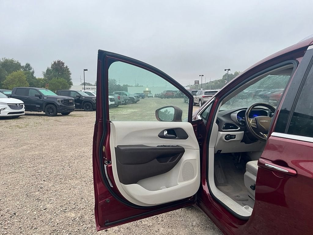 2019 Chrysler Pacifica Touring L