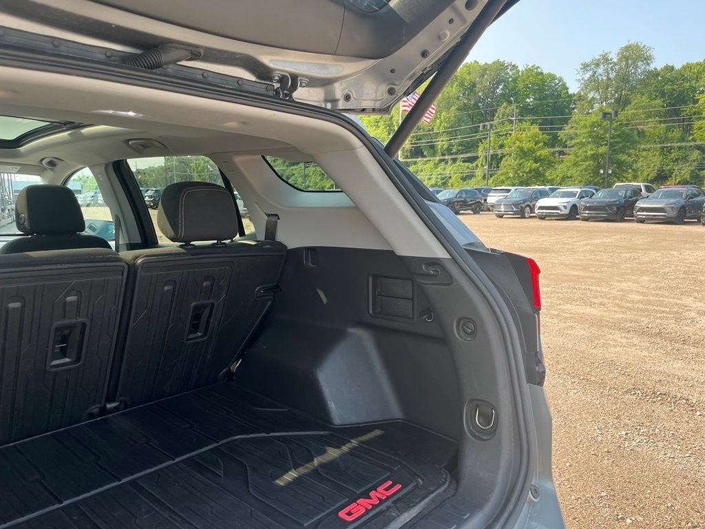 2023 GMC Terrain SLE