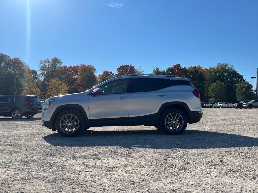 2022 GMC Terrain SLT
