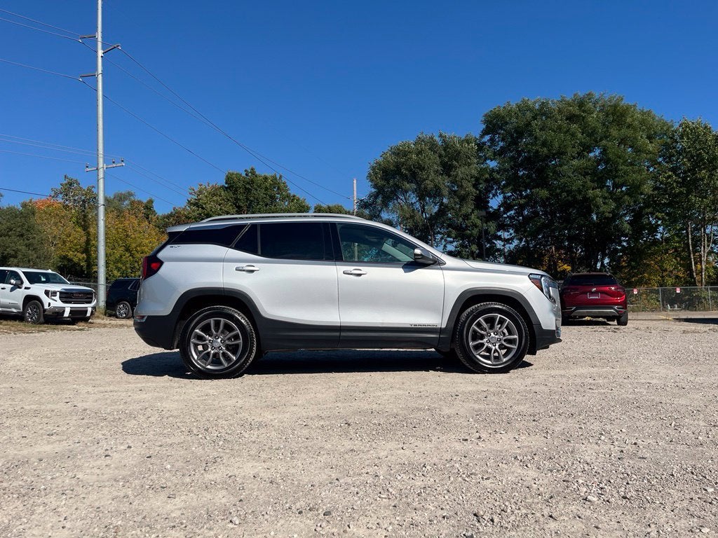 2022 GMC Terrain SLT