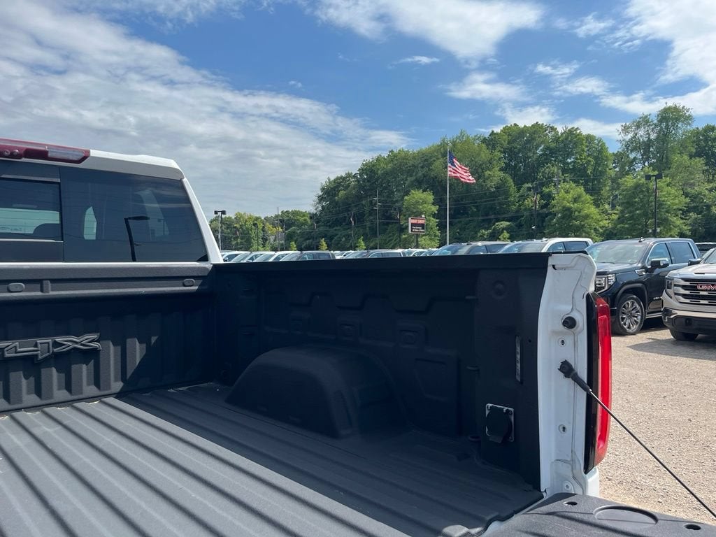 2023 GMC Sierra 1500 AT4X