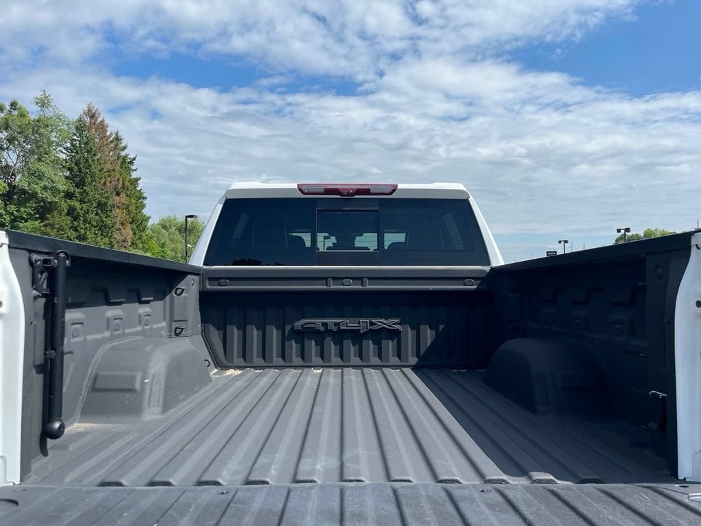 2023 GMC Sierra 1500 AT4X