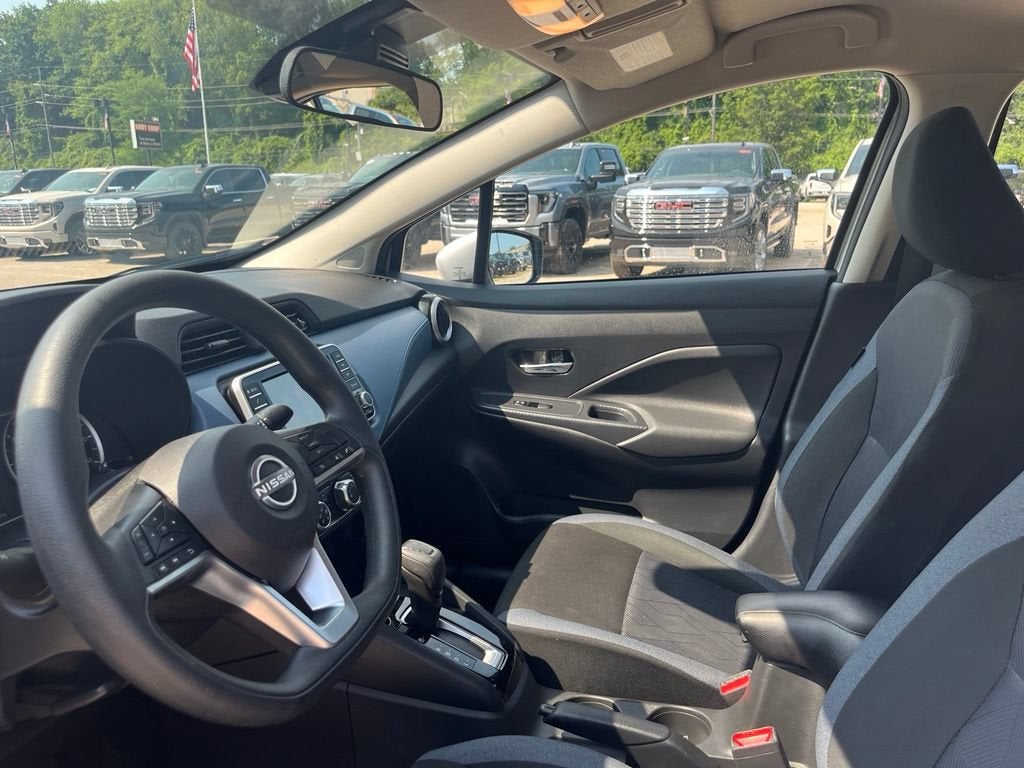 2025 Nissan Versa SV