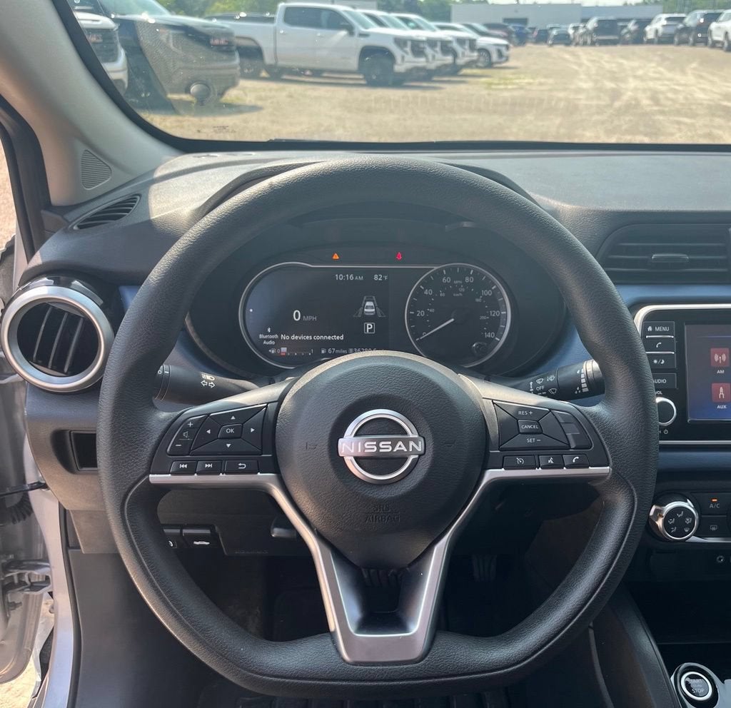 2025 Nissan Versa SV