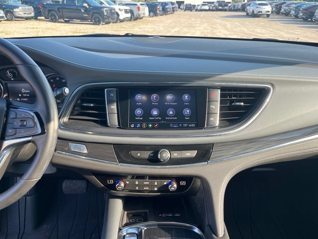2024 Buick Enclave Essence