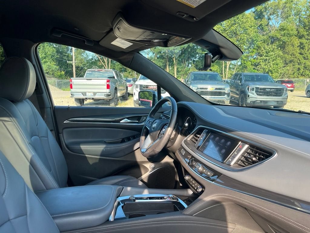 2024 Buick Enclave Essence