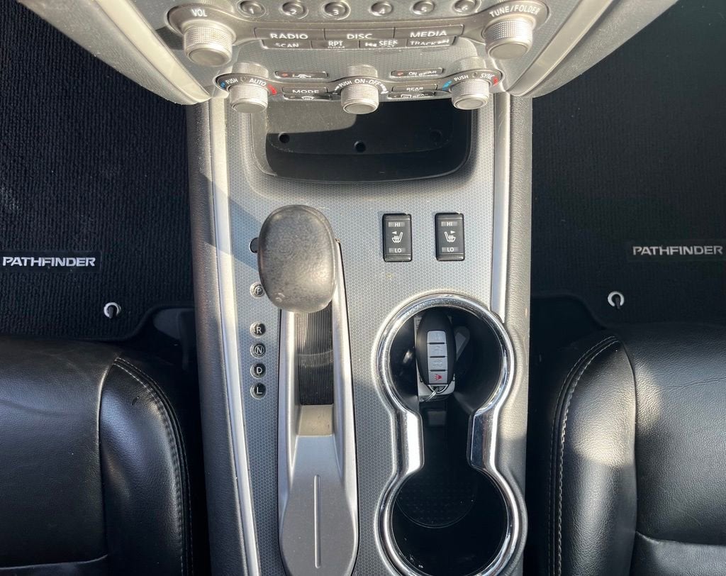 2020 Nissan Pathfinder SL