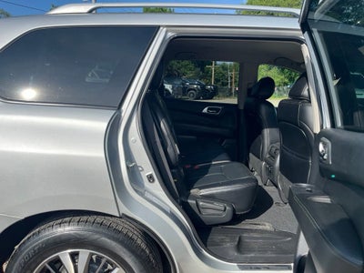 2020 Nissan Pathfinder SL